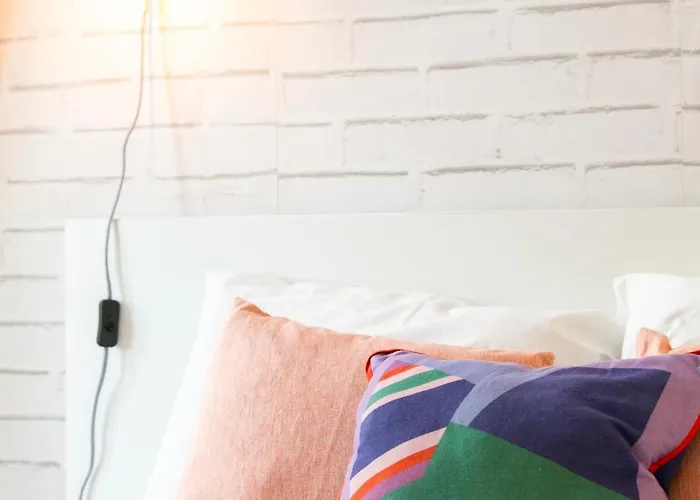 Beautiful Small Penthouse With Air Conditioner! * Lisboa